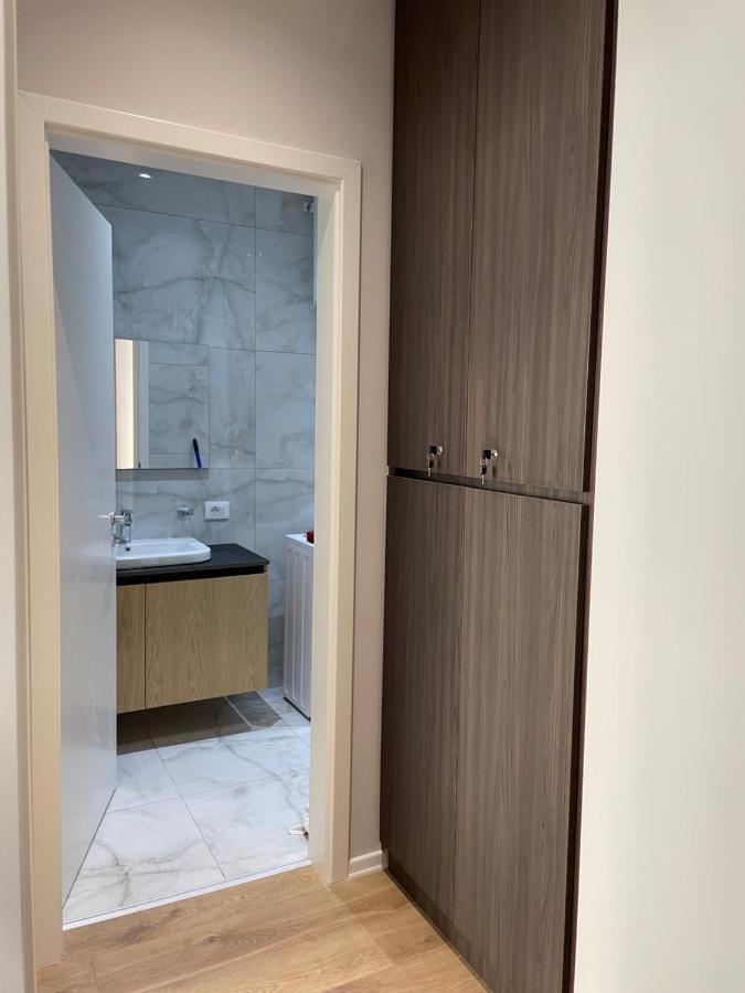 New Brilant Apartment ติรานา ภายนอก รูปภาพ